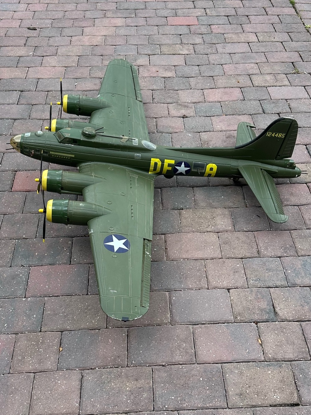 VTG RC B-17 Flying Fortress Foam Airplane w/ 4 Brushless Motors (Untested)